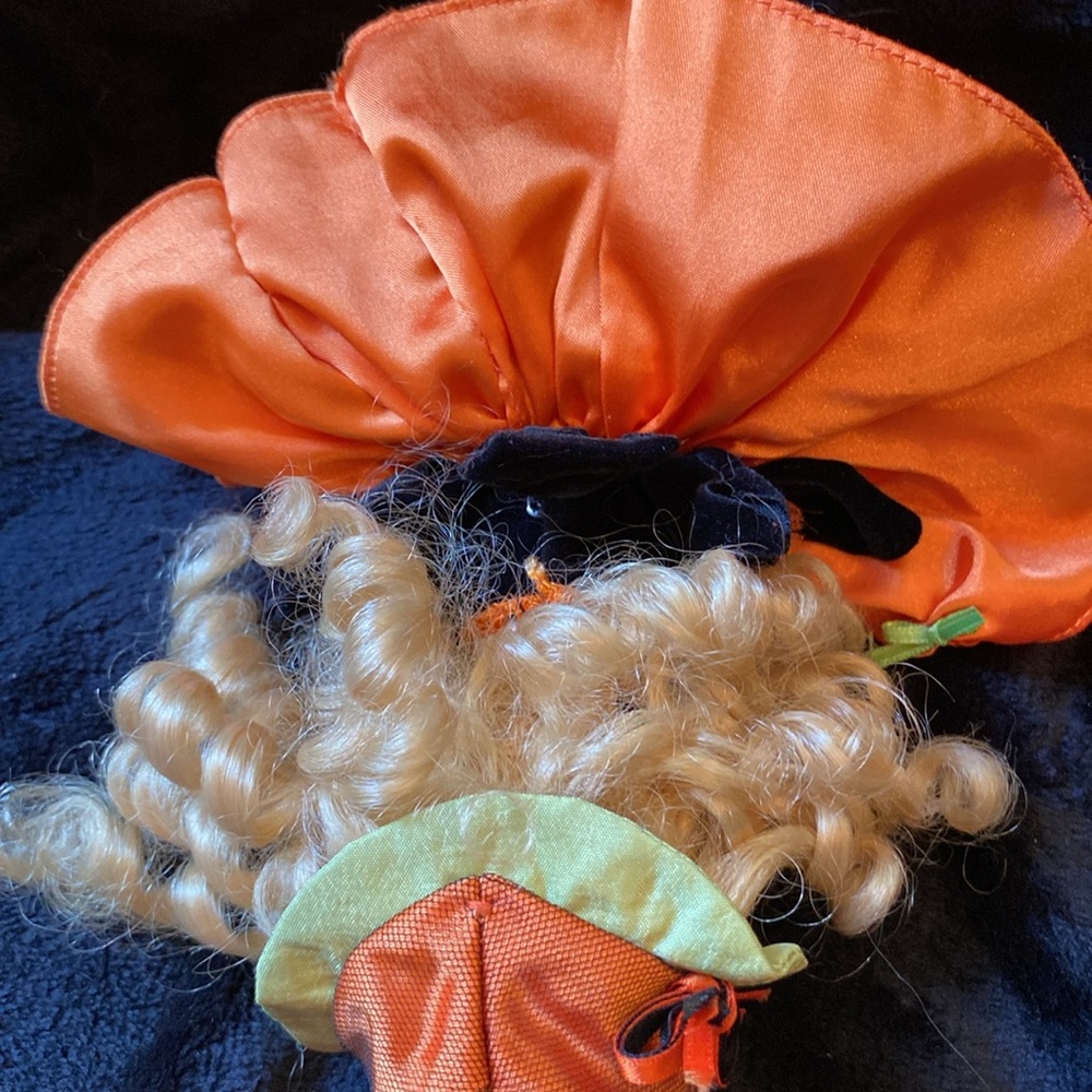 Madame Alexander Witchy Wendy Halloween Doll in Orange and Black Outfit - Picture 6 of 8